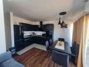 Apartmani Lola